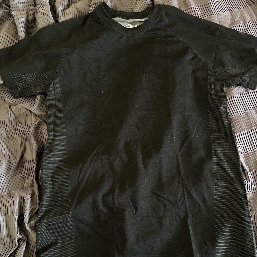 Fabletics Shirt Mens Large Black Standard Fit Short Sleeve Casual Gym